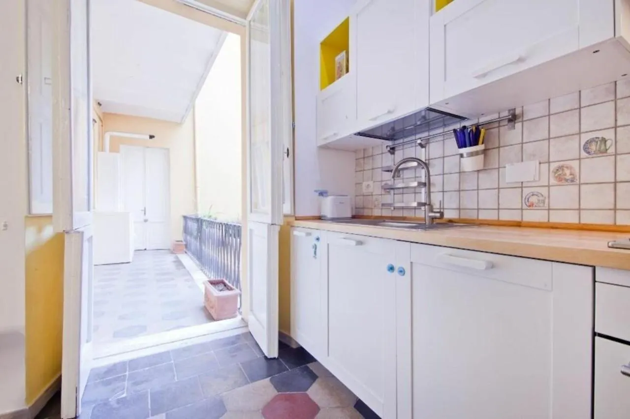 Augusto Valenziani Apartment Rome